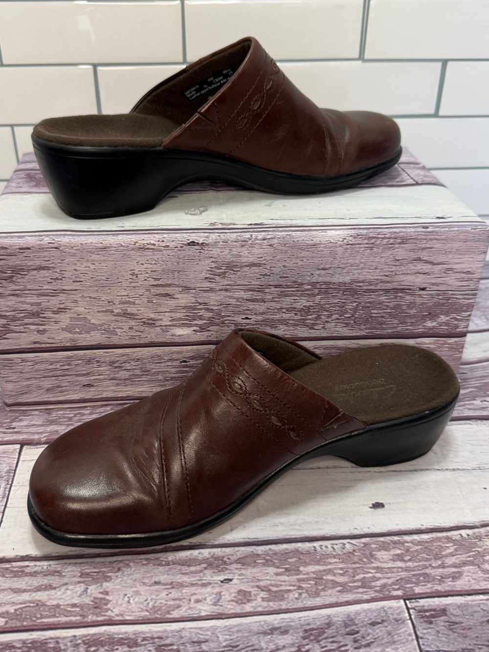 Clarks Bendables brown leather mule Size 6M